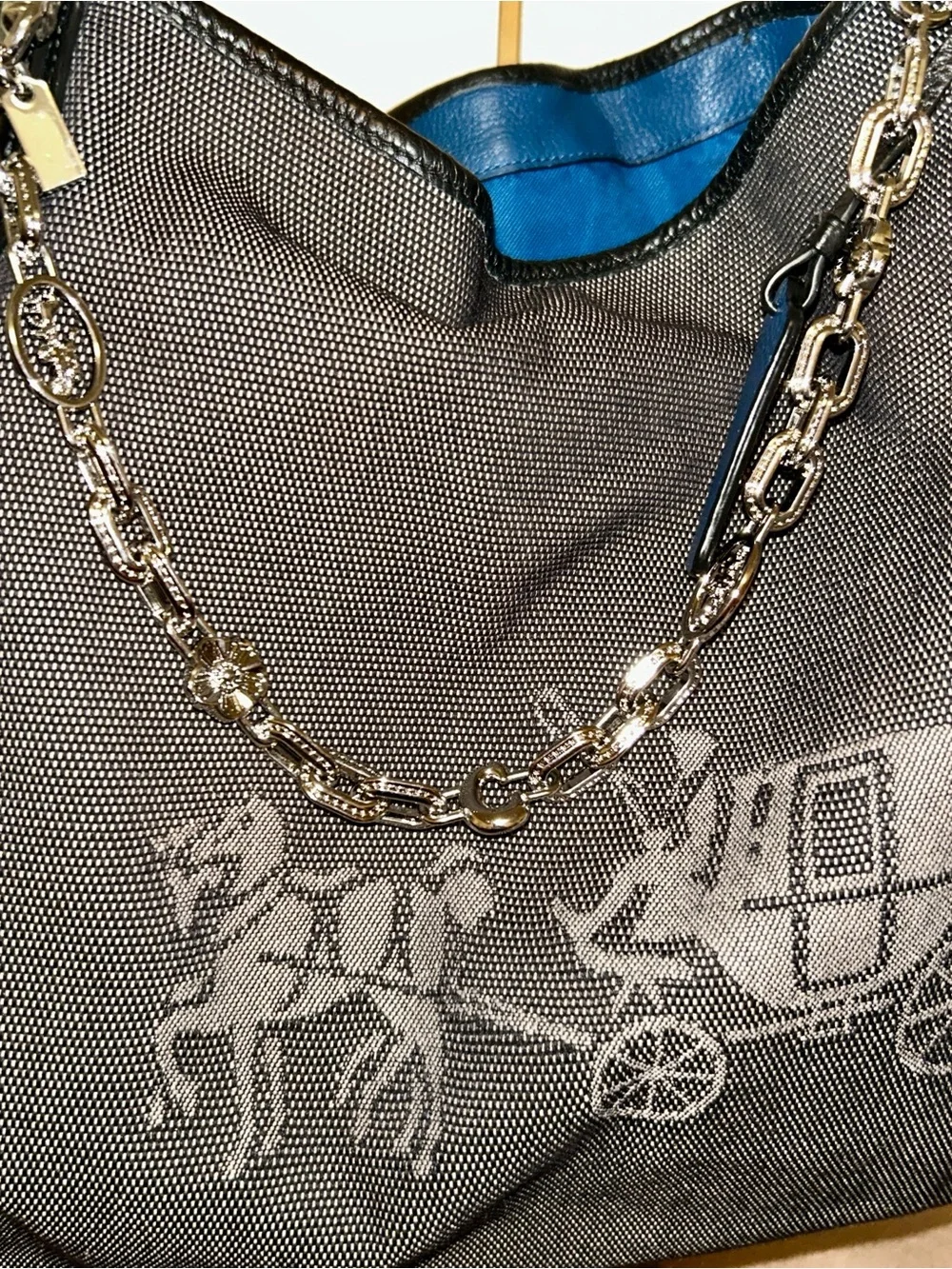 Coach Edie 31 Black & Blue Needlepoint Canvas Horse & Carriage Shoulder Bag EUC